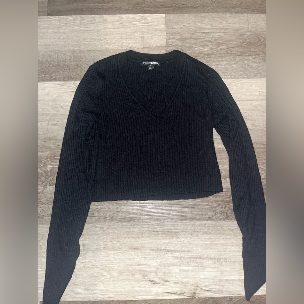 Women Fashion Nova Black V Neck Long Sleeve Sweater Crop Top
